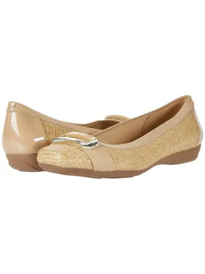 AK SPORT Womens Beige Stretch Lightweight Woven Buckle Accent Cushioned Uplift Square Toe Wedge Slip On Ballet Flats M
