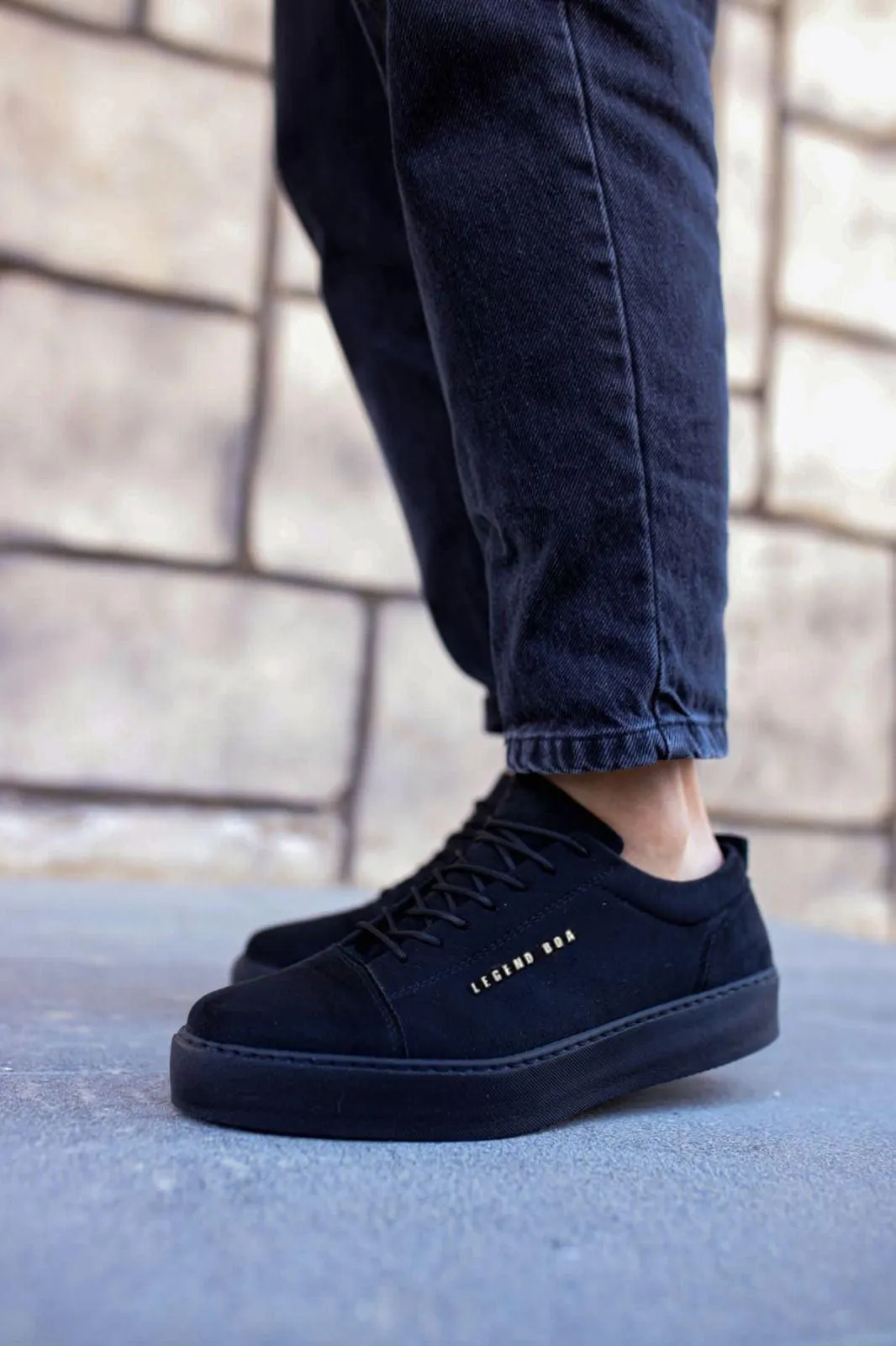 BA0104 Lace-up Nubuck Black Sport Classic Men's Shoes