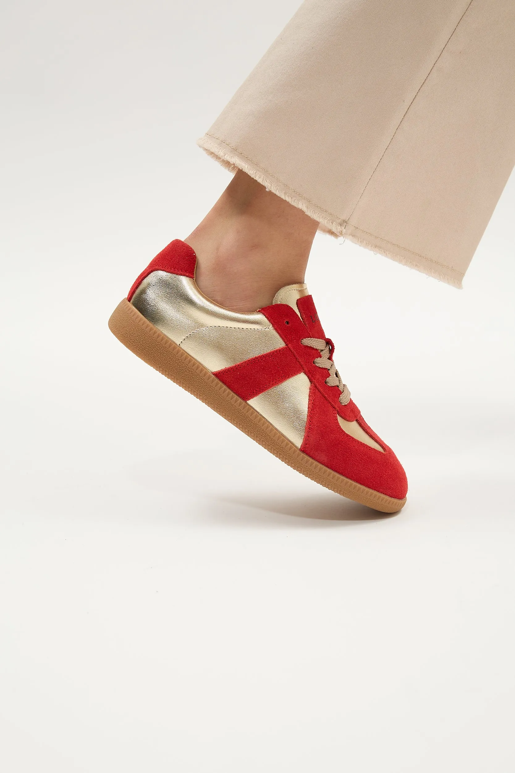 Delta Red
