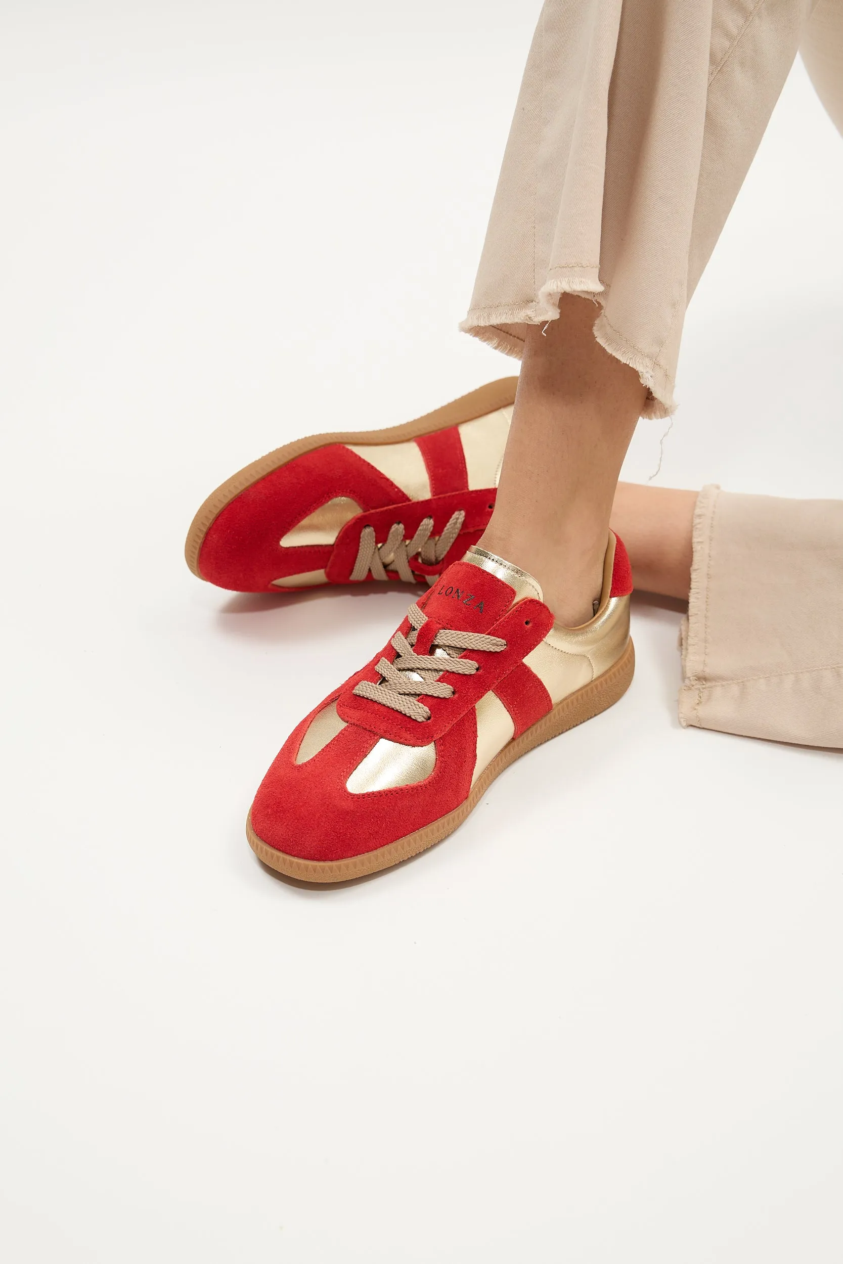 Delta Red