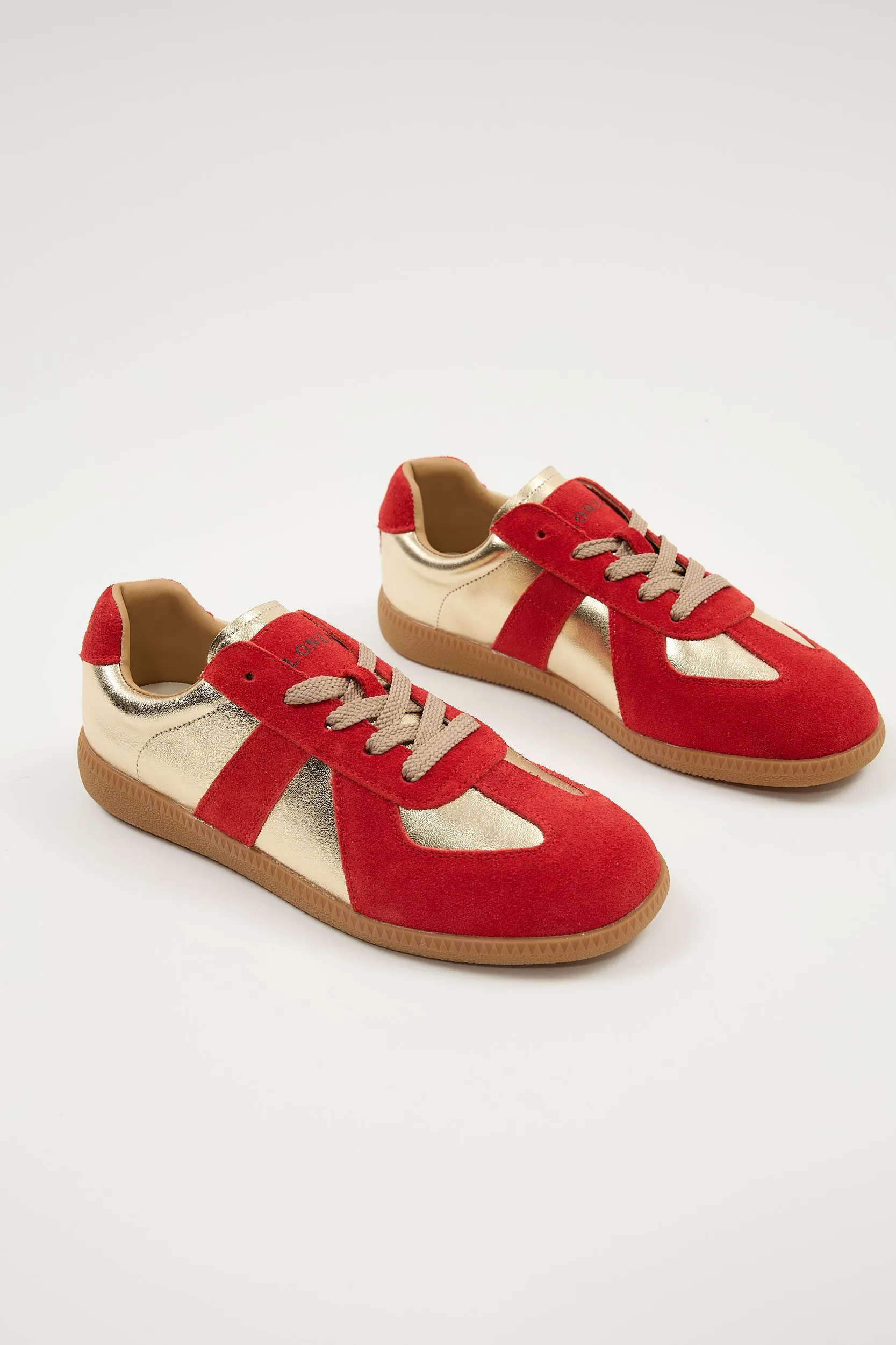 Delta Red