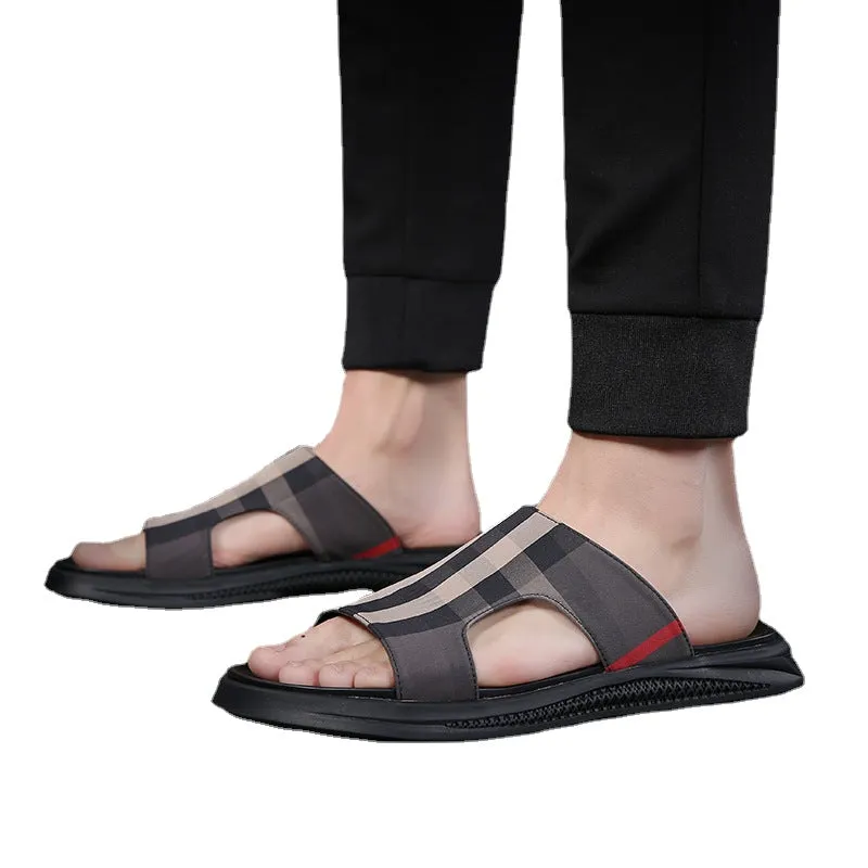 Men's shoes 2022 new summer home platform slippers men's Korean sandals casual wholesale wear beach shoes.