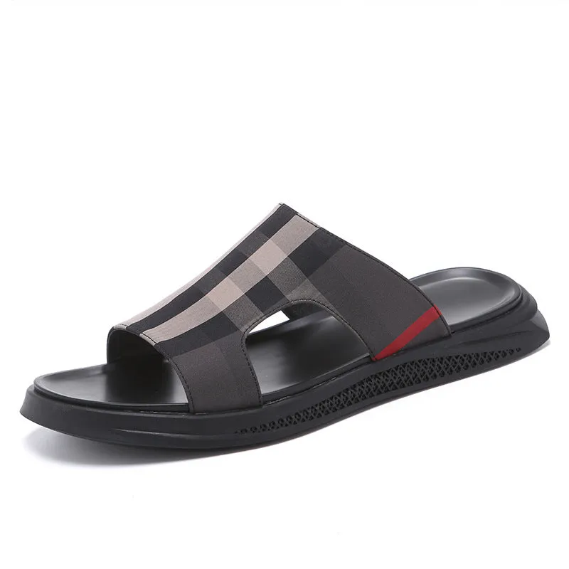 Men's shoes 2022 new summer home platform slippers men's Korean sandals casual wholesale wear beach shoes.