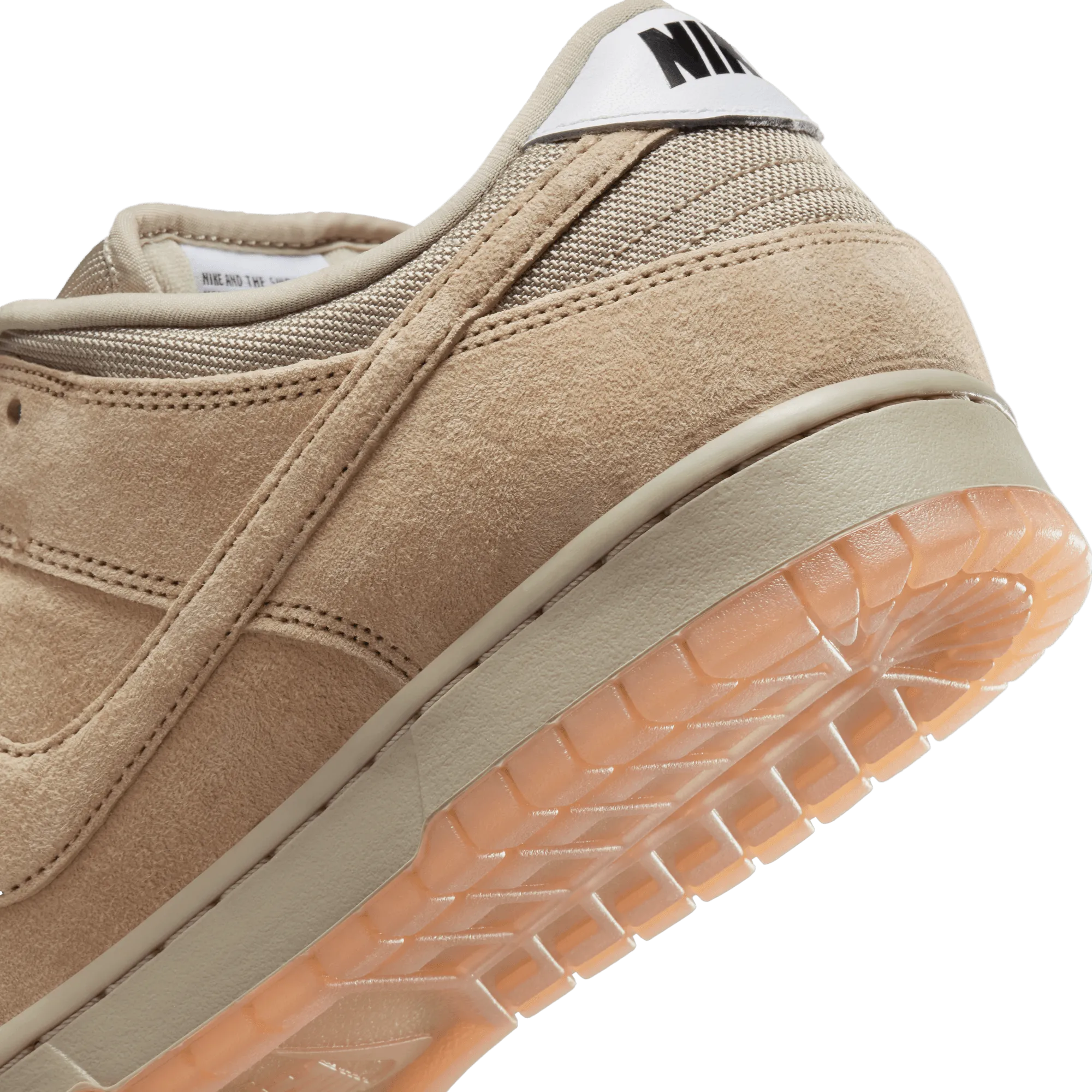 Nike SB Dunk Low Pro B Skateboard Shoe - Parachute Beige/Parachute Beige