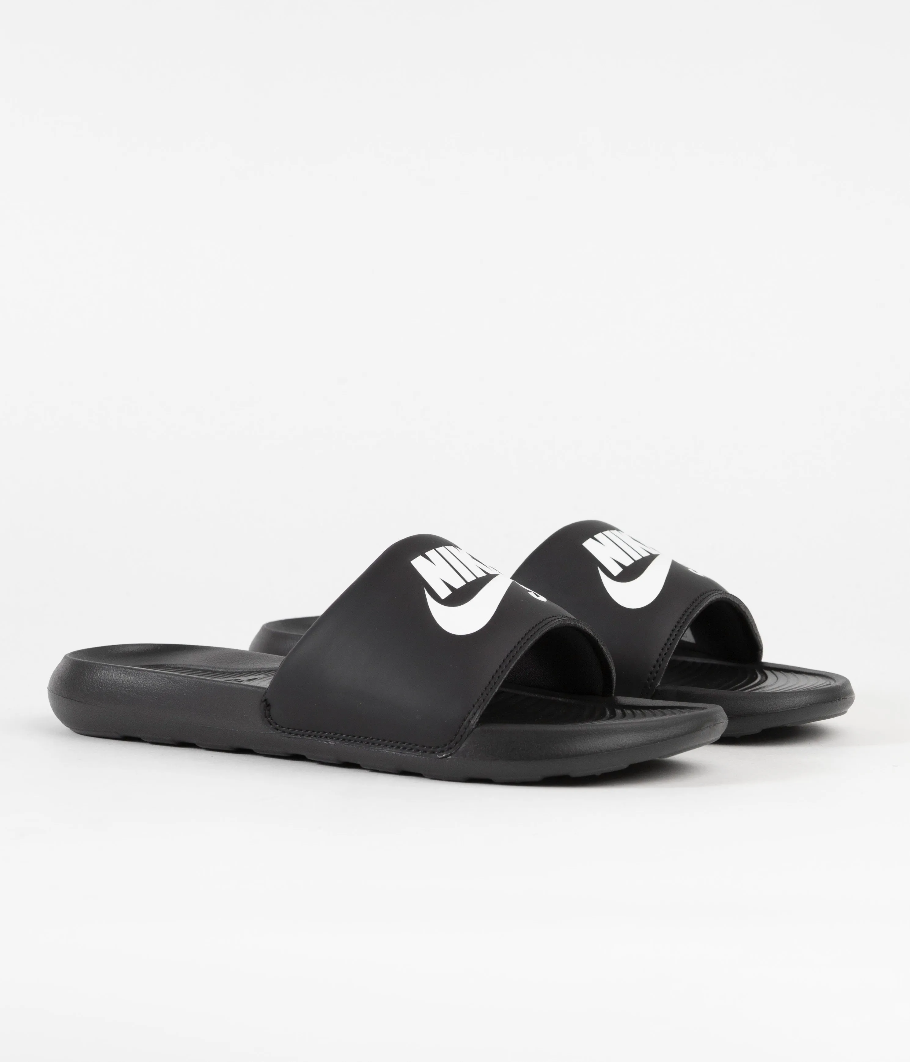 Nike SB Victori One Slides - Black / White - Black