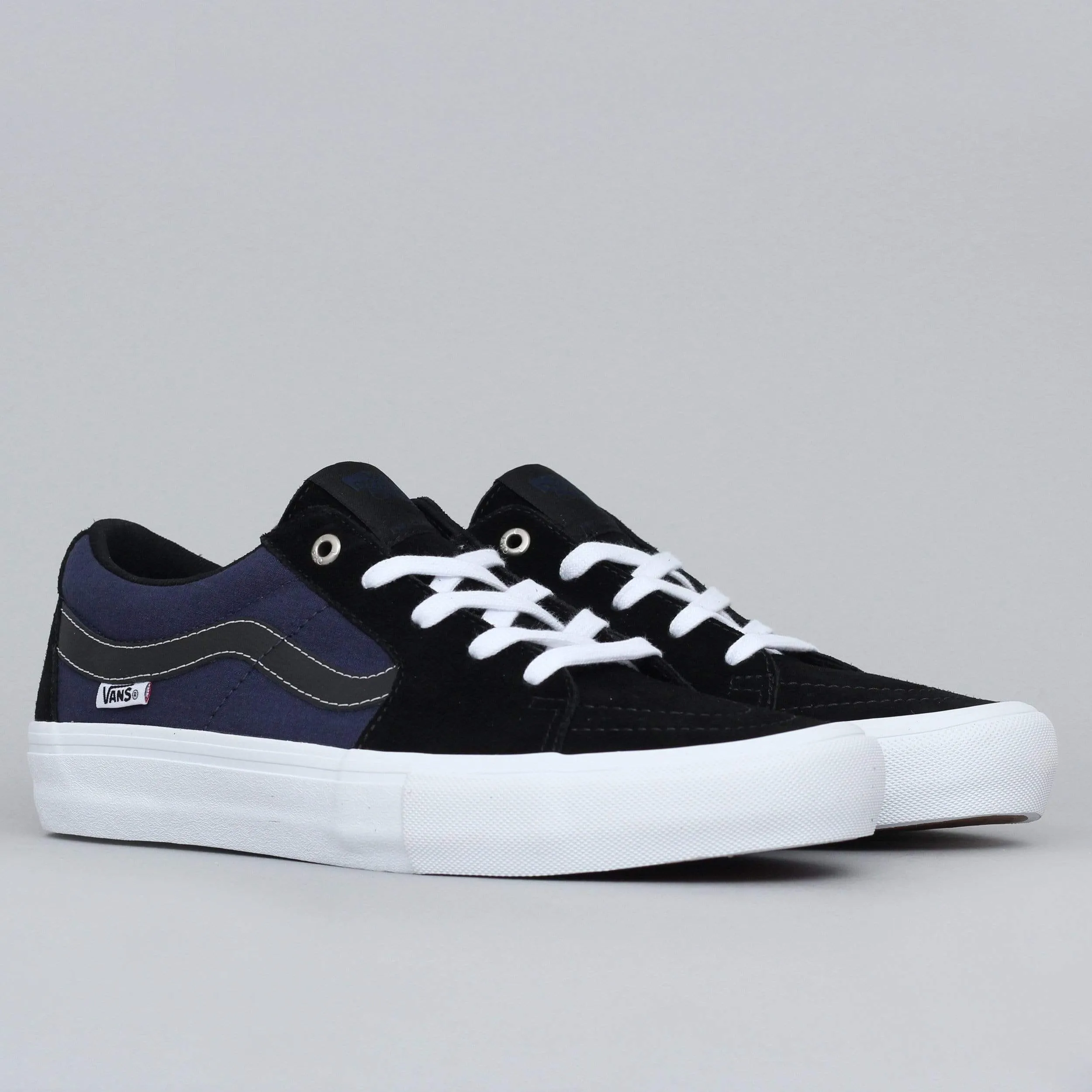 Vans Sk8-Low Pro Shoes (Streetmachine) Black / Dark Blue / Traditional White