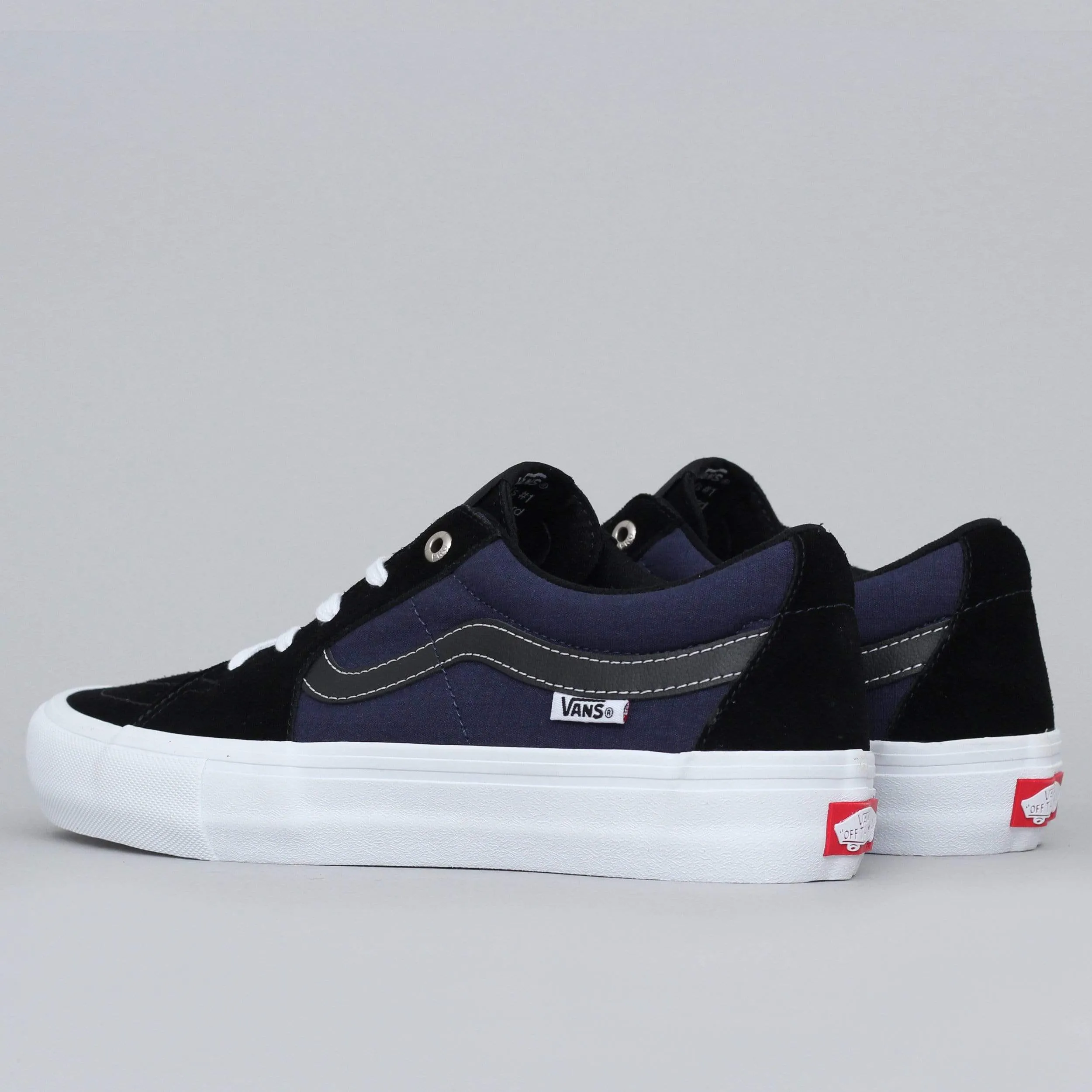 Vans Sk8-Low Pro Shoes (Streetmachine) Black / Dark Blue / Traditional White